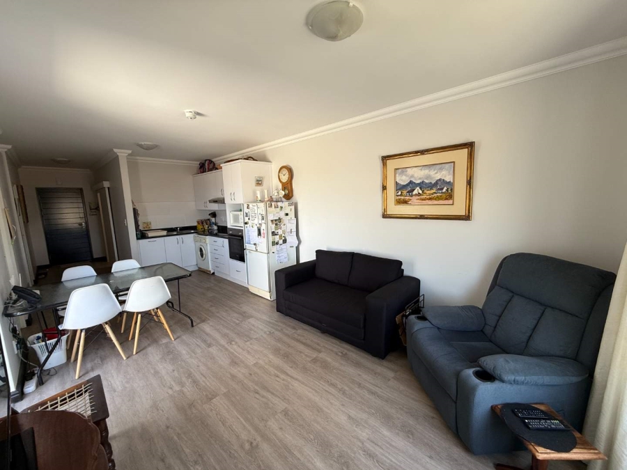 2 Bedroom Property for Sale in Buhrein Western Cape